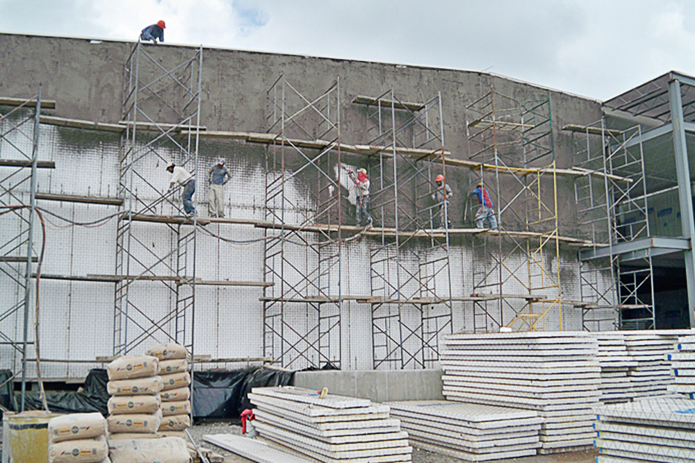 建筑工程墙面喷涂砂浆施工应用现场